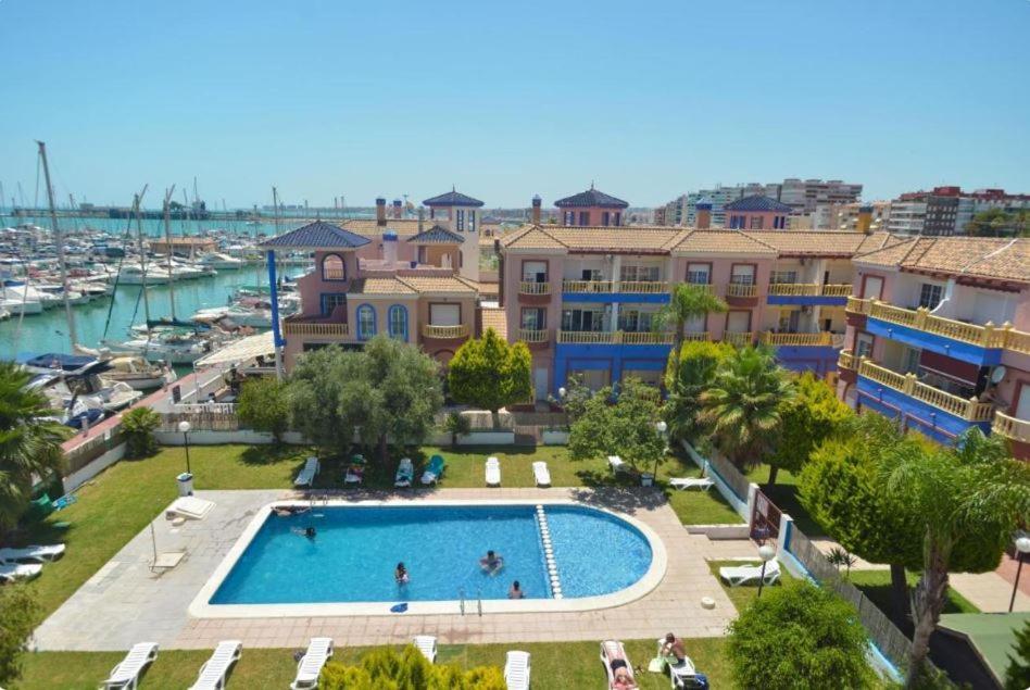 Marina Sunrise Puerto Apartment Torrevieja Bagian luar foto