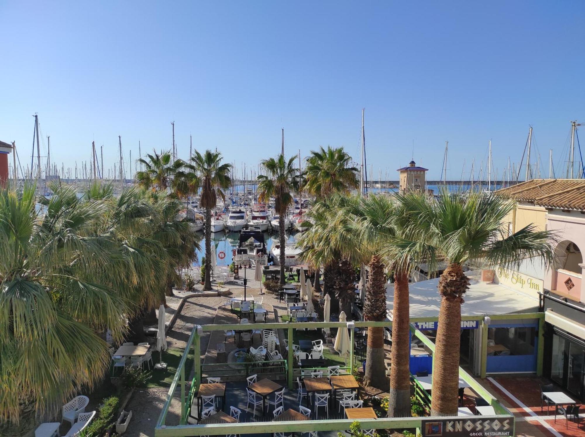 Marina Sunrise Puerto Apartment Torrevieja Bagian luar foto